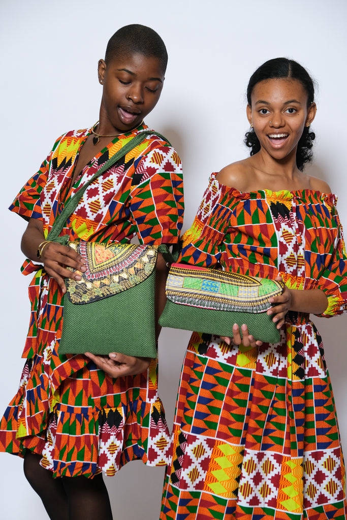 Right-Sided Dashiki Print Clutch Bag 